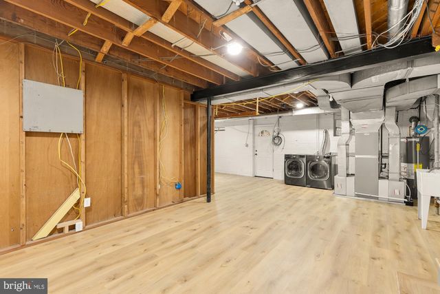 9836 BELHAVEN RD, Bethesda, MD 20817