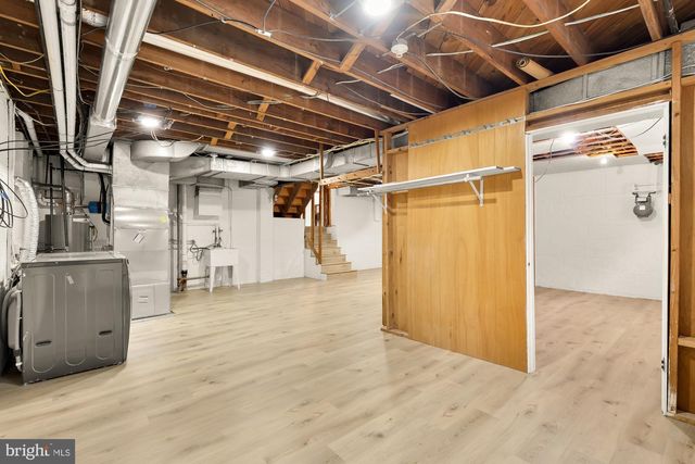 9836 BELHAVEN RD, Bethesda, MD 20817