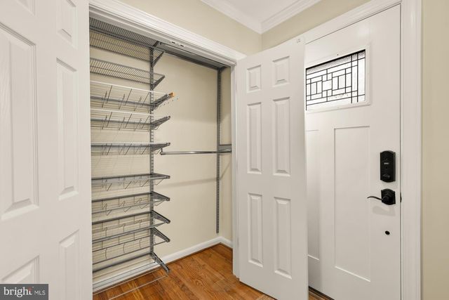 9836 BELHAVEN RD, Bethesda, MD 20817