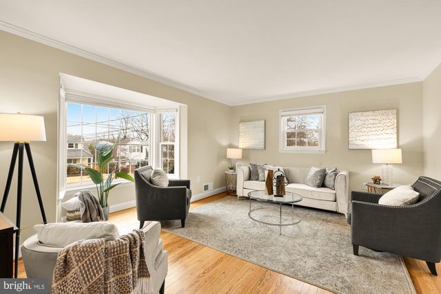 9836 BELHAVEN RD, Bethesda, MD 20817