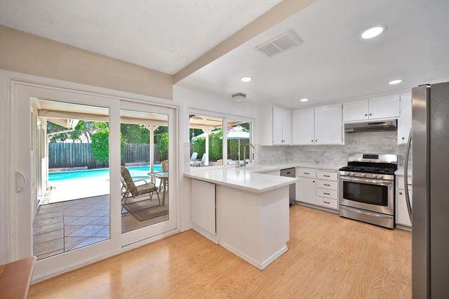 7781 Envoy Way, Citrus Heights, CA 95610