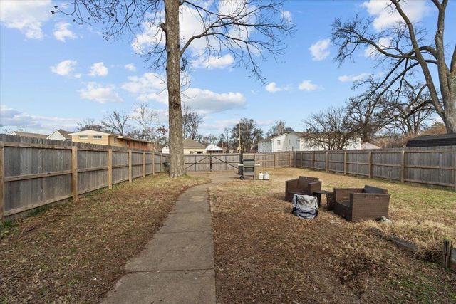 694 SAFFARANS AVE, Memphis, TN 38107