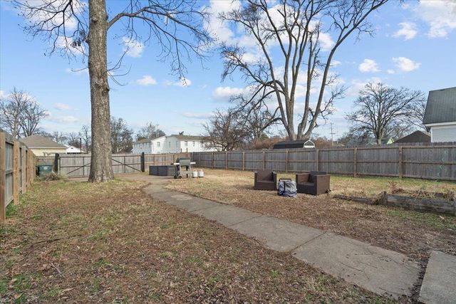 694 SAFFARANS AVE, Memphis, TN 38107