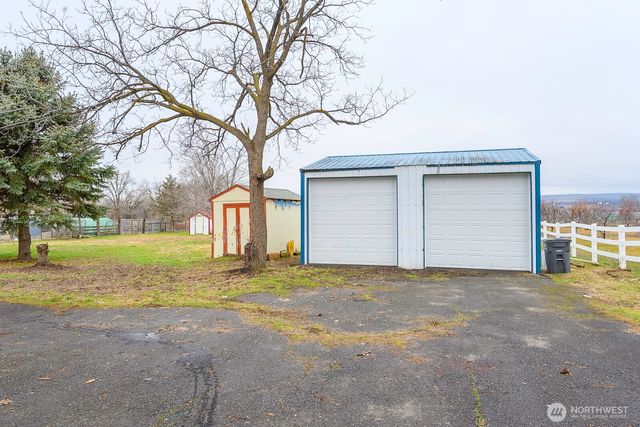 19296 NE A.3 Road, Soap Lake, WA 98851