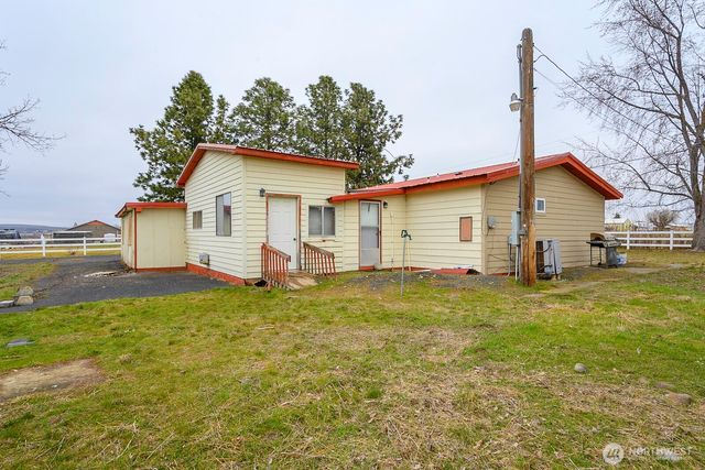 19296 NE A.3 Road, Soap Lake, WA 98851