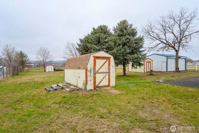 19296 NE A.3 Road, Soap Lake, WA 98851