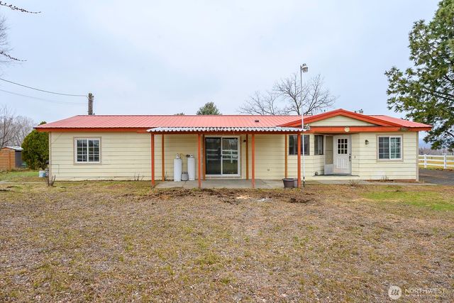 19296 NE A.3 Road, Soap Lake, WA 98851