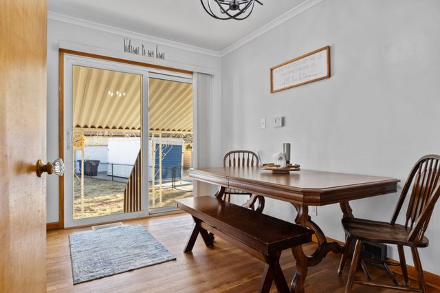 2433 E Walnut Street, Des Moines, IA 50317