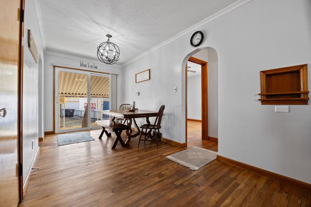 2433 E Walnut Street, Des Moines, IA 50317