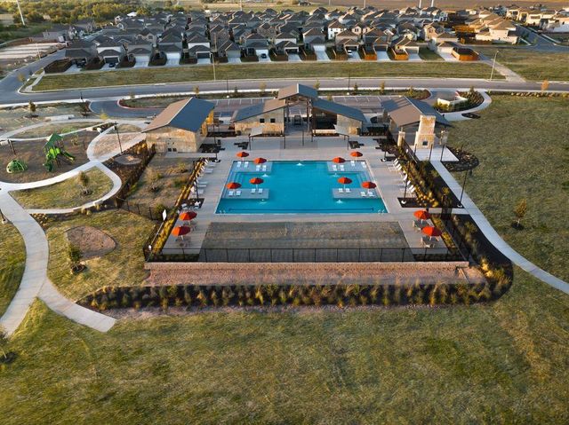 121 Betsy RD, Hutto, TX 78634