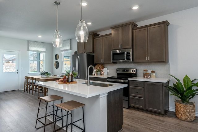 121 Betsy RD, Hutto, TX 78634