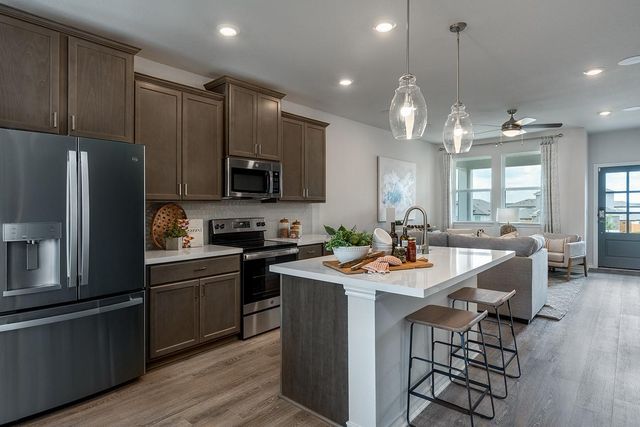 121 Betsy RD, Hutto, TX 78634