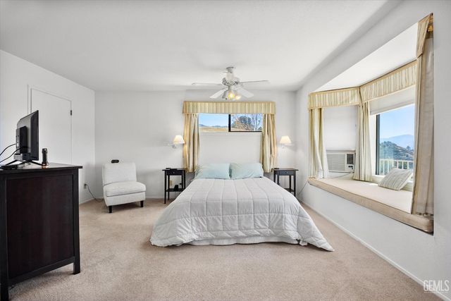 27020 Barkes Way, Tehachapi, CA 93561