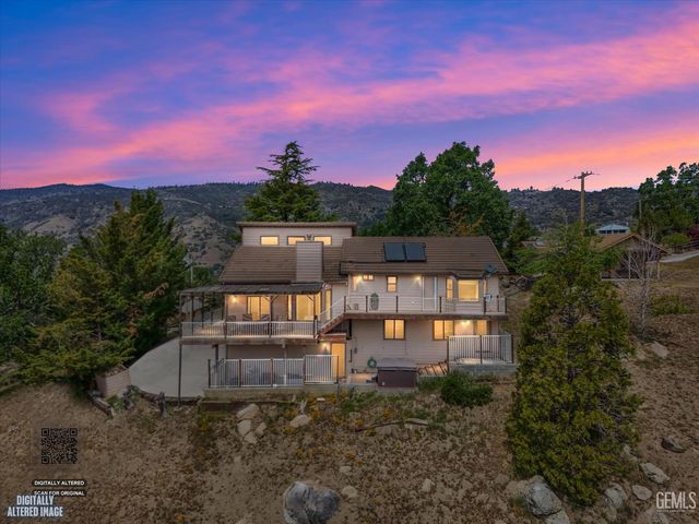 27020 Barkes Way, Tehachapi, CA 93561