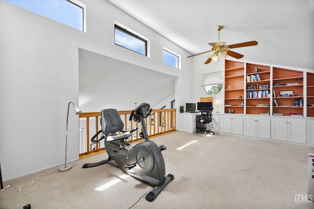 27020 Barkes Way, Tehachapi, CA 93561
