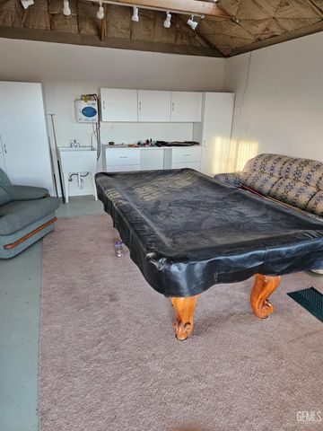 27020 Barkes Way, Tehachapi, CA 93561