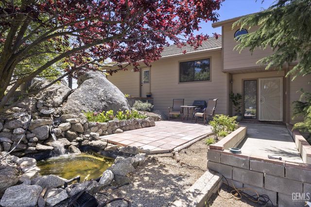 27020 Barkes Way, Tehachapi, CA 93561
