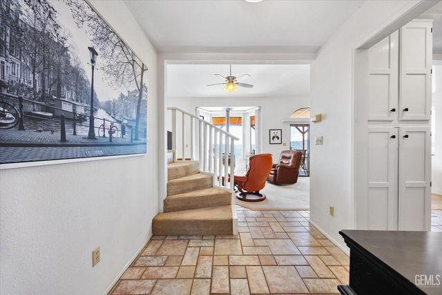 27020 Barkes Way, Tehachapi, CA 93561