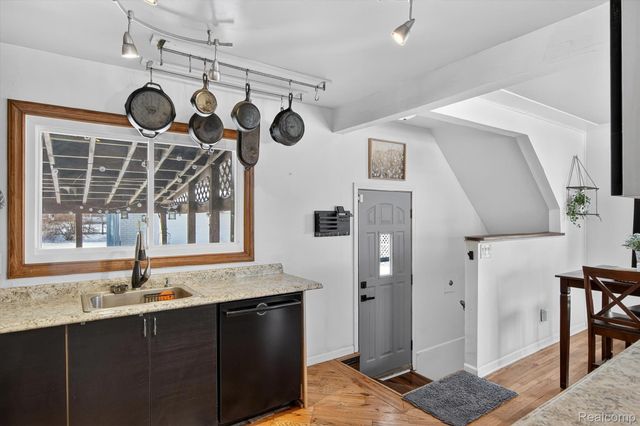 1620 Regene Street, Westland, MI 48186