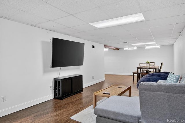 1620 Regene Street, Westland, MI 48186