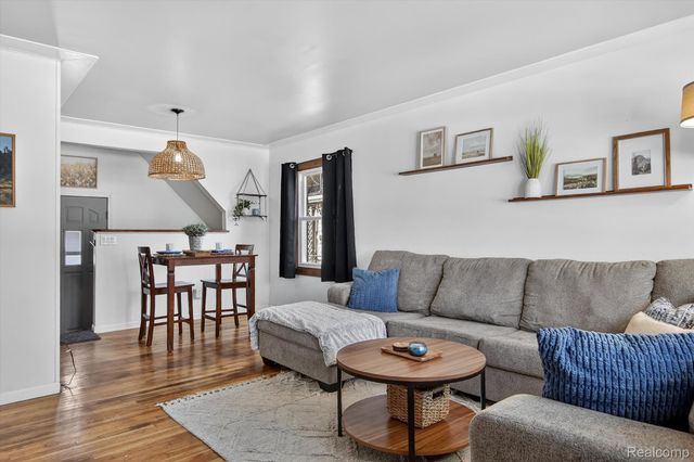 1620 Regene Street, Westland, MI 48186