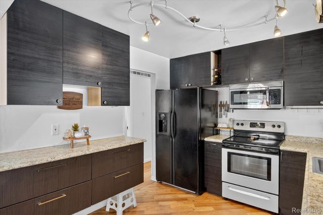 1620 Regene Street, Westland, MI 48186