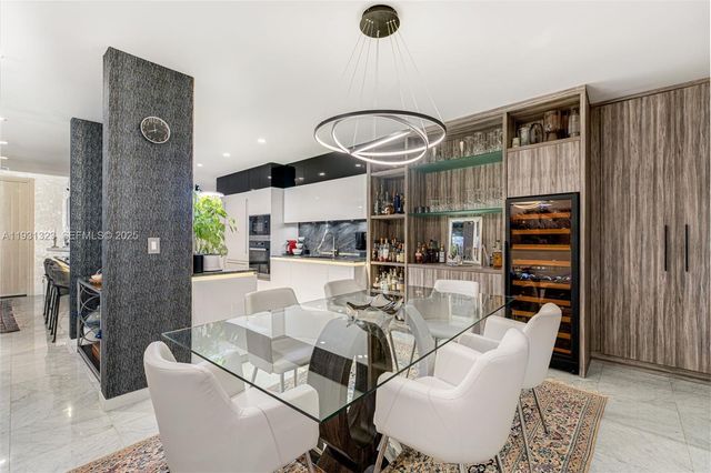 1000 Brickell Plz PH5203, Miami, FL 33131