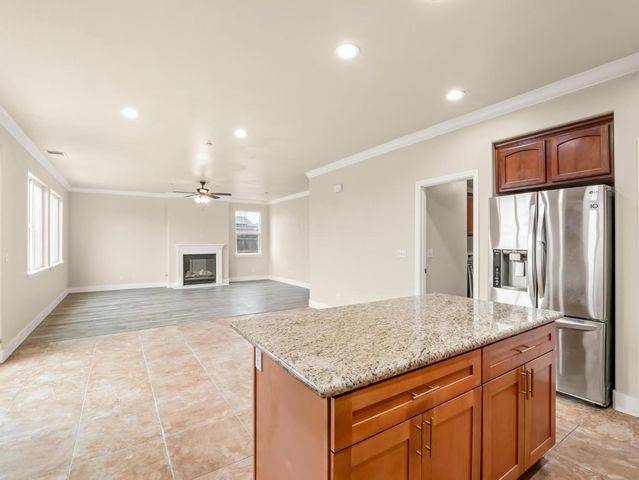 257 S Lead Avenue, Fresno, CA 93706