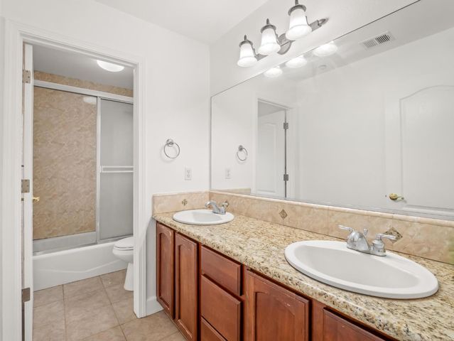 257 S Lead Avenue, Fresno, CA 93706