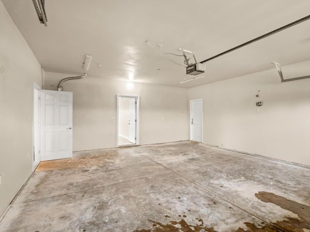 257 S Lead Avenue, Fresno, CA 93706