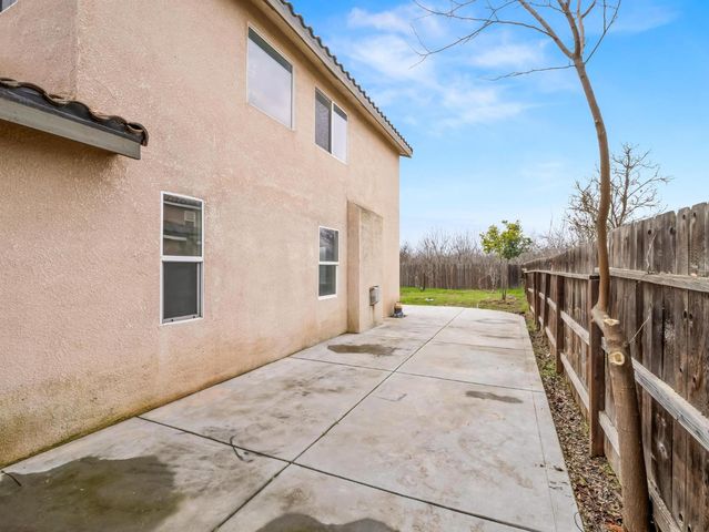 257 S Lead Avenue, Fresno, CA 93706