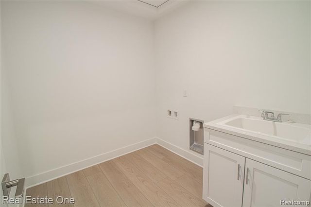 49530 Coldwater Ridge Drive, Northville, MI 48168