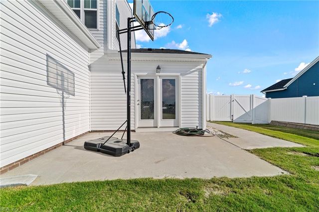 122 Gander DR, Moyock, NC 27958