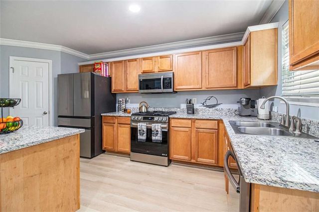 550 Windsor Way, Fairburn, GA 30213