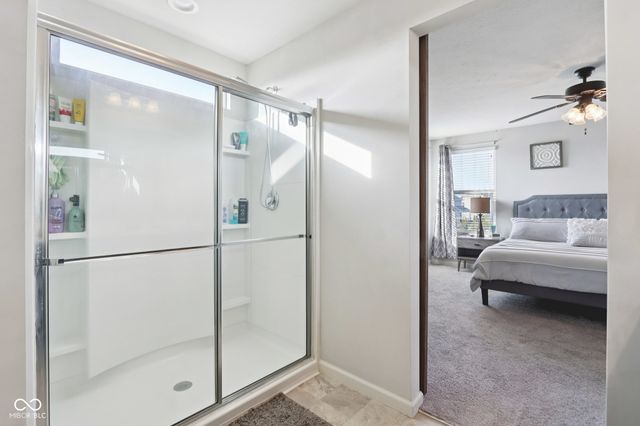 15437 Eastpark Circle W, Fishers, IN 46037