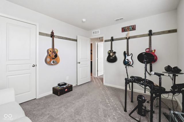 15437 Eastpark Circle W, Fishers, IN 46037