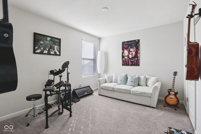 15437 Eastpark Circle W, Fishers, IN 46037