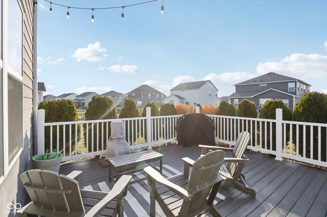 15437 Eastpark Circle W, Fishers, IN 46037