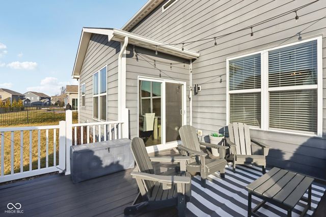 15437 Eastpark Circle W, Fishers, IN 46037