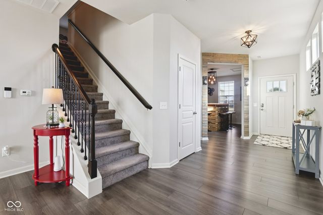 15437 Eastpark Circle W, Fishers, IN 46037