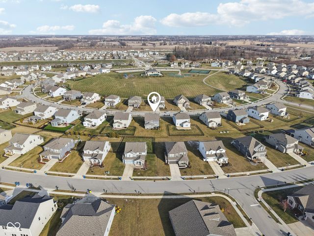 15437 Eastpark Circle W, Fishers, IN 46037