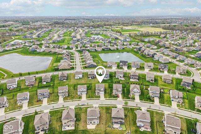 15437 Eastpark Circle W, Fishers, IN 46037