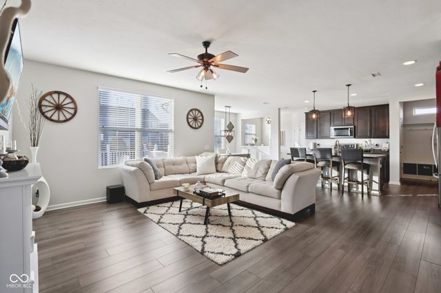 15437 Eastpark Circle W, Fishers, IN 46037