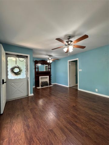 329 Robin Street, Deer Park, TX 77536