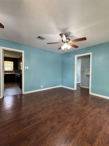 329 Robin Street, Deer Park, TX 77536