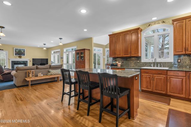 1 Tuller Court, Lincroft, NJ 07738