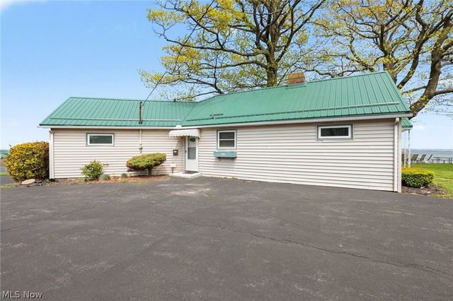 298 Park Avenue, Conneaut, OH 44030