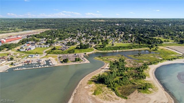 298 Park Avenue, Conneaut, OH 44030
