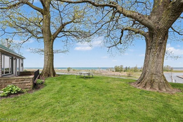 298 Park Avenue, Conneaut, OH 44030