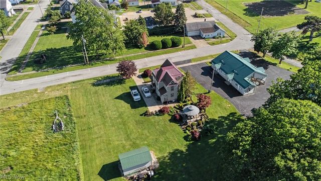 298 Park Avenue, Conneaut, OH 44030
